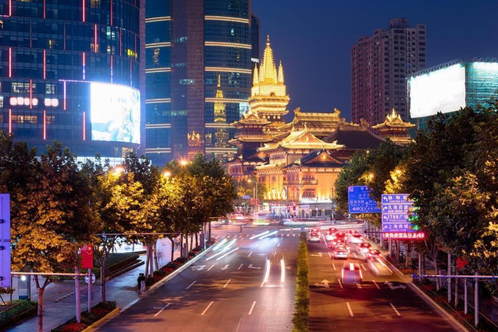 Hi Xuhui Jiaotong Hotel 2*