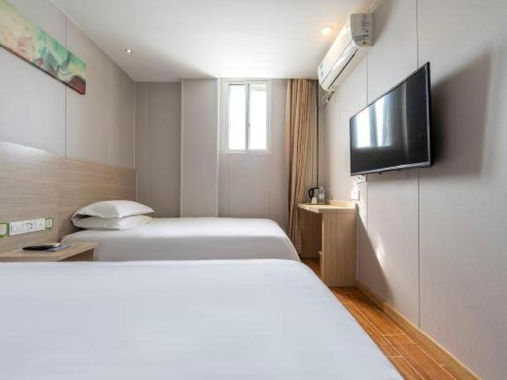 Hi Xuhui Jiaotong Hotel 2*