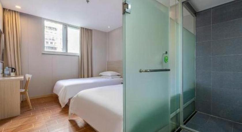 Hi Xuhui Jiaotong Hotel 2*